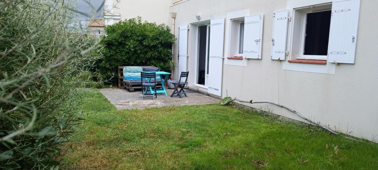 Semaphore Plat - Maisonnette -Residence - Piscine Les Sables-d'Olonne Exterior photo